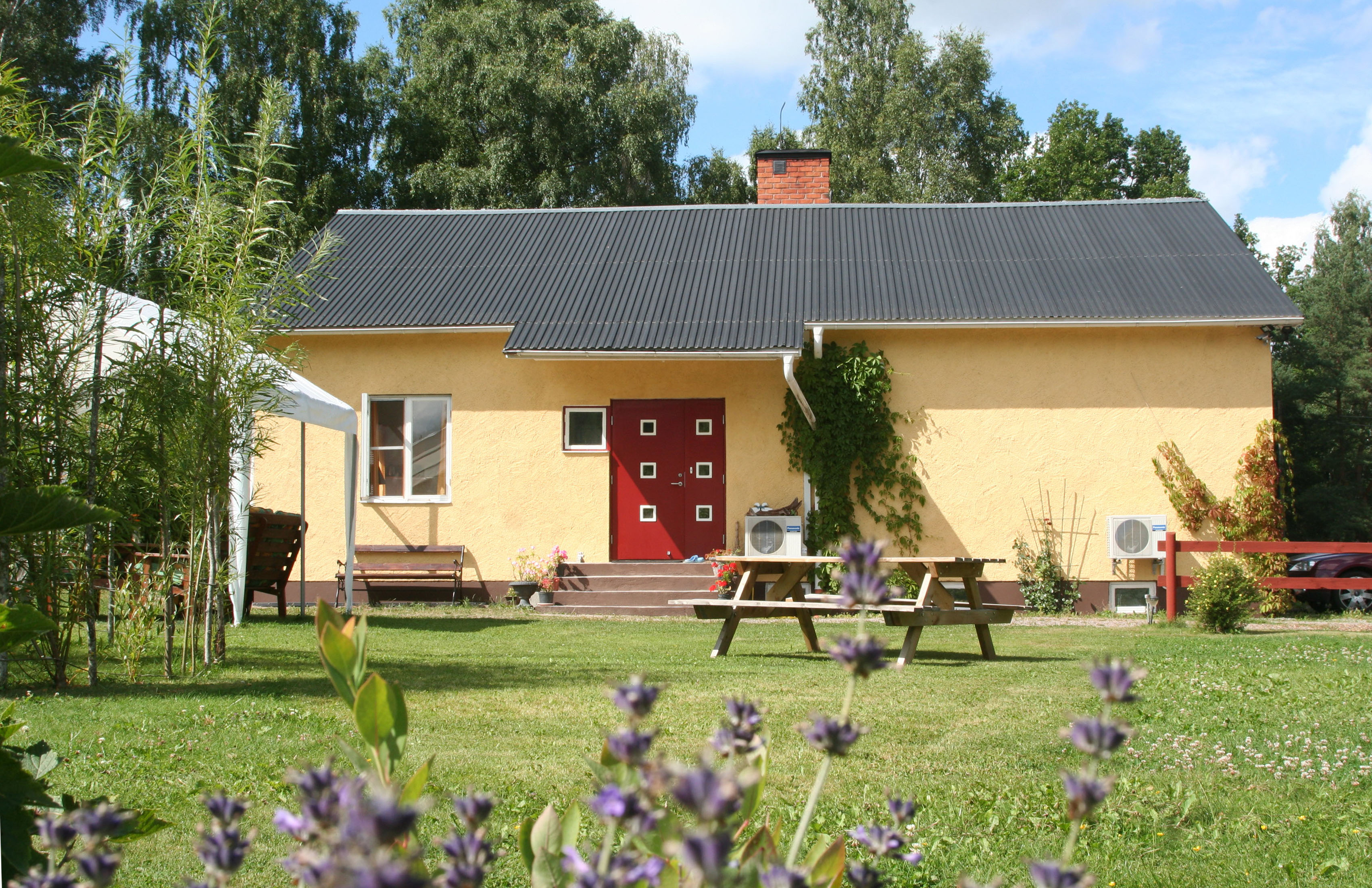 B & B Björkhyddan